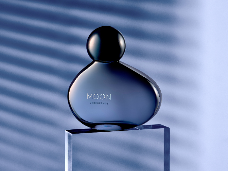 Moon Verescence packshot 1