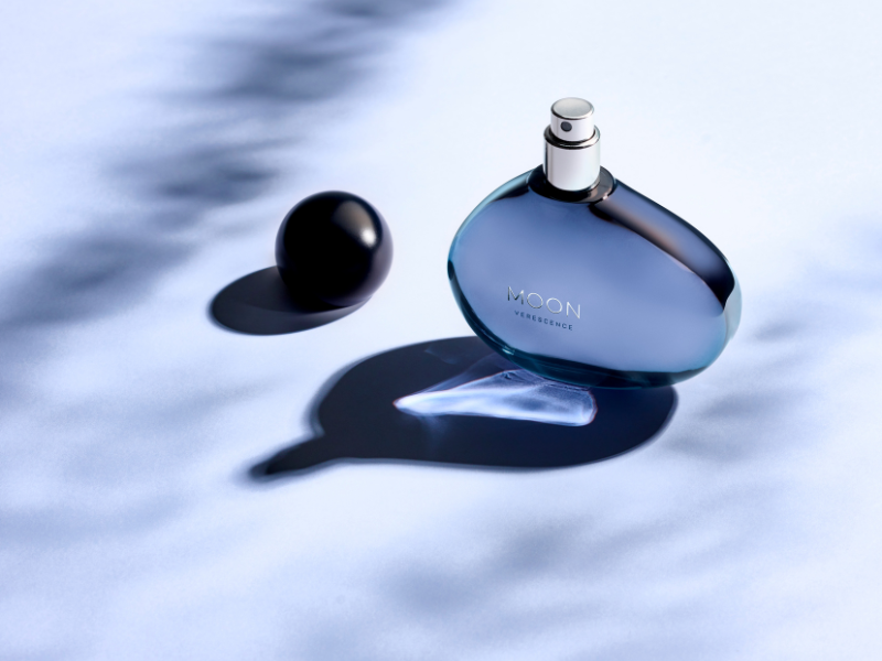 Moon Verescence packshot 3